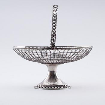 KORG, silver, Anders Johan Björkman, Stockholm 1828. Vikt ca 525 gram.