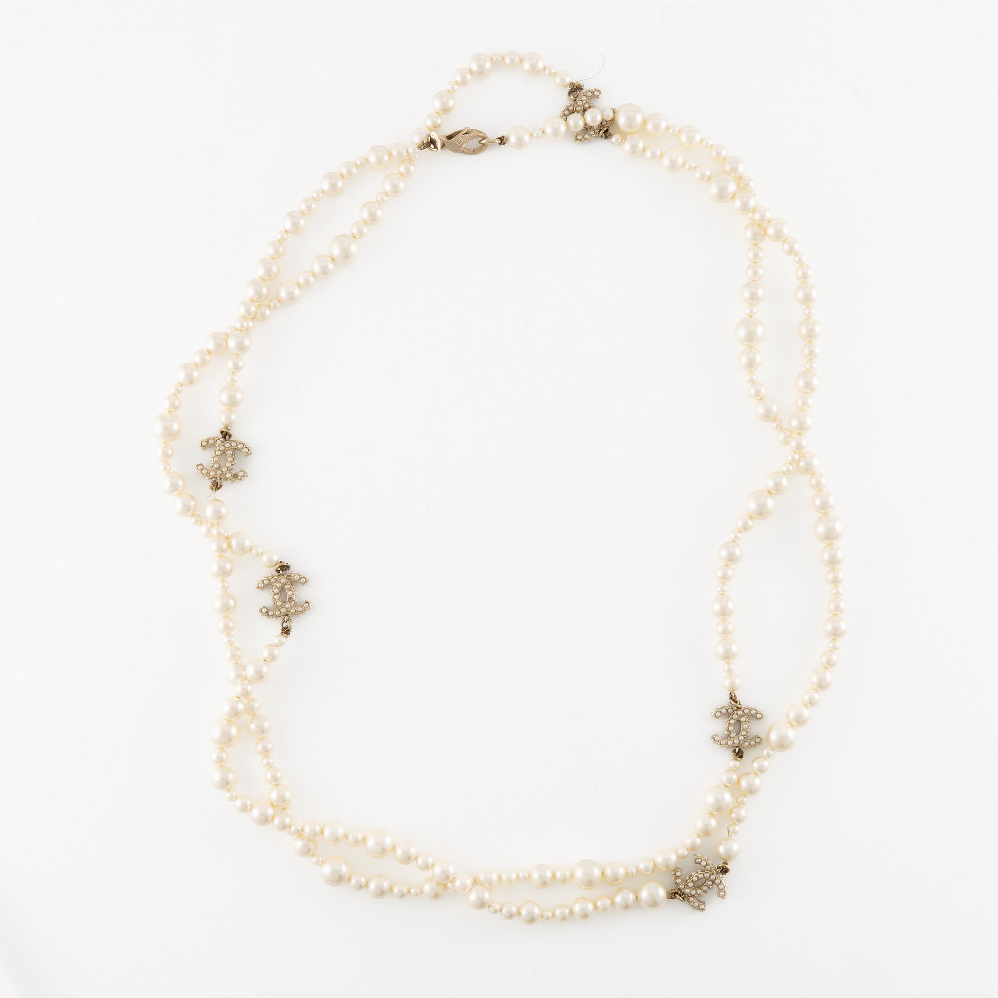 Chanel, pearl necklace, 2012.