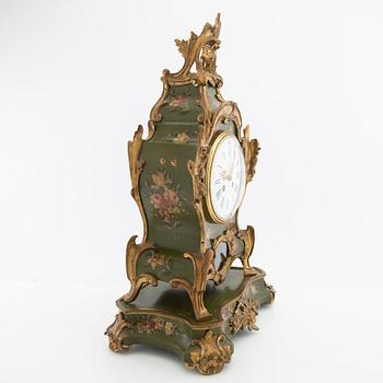 Console clock Louis XV style, first half of the 20th century.