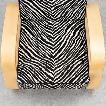 Alvar Aalto, fåtölj, modell 34 Tank, Artek, Finland, 2000-tal.