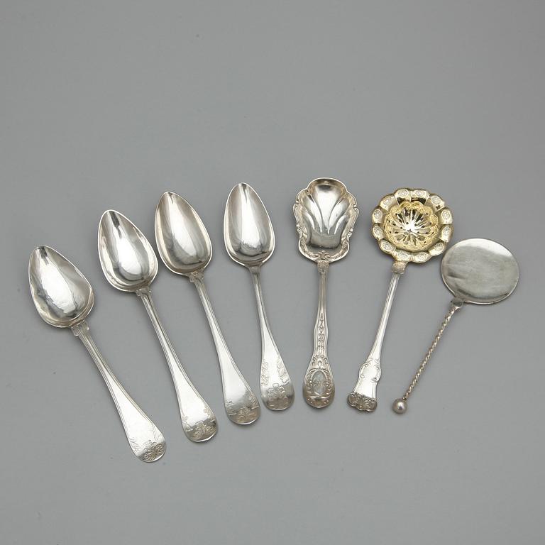 PARTI SILVER, 7 delar, bl.a. Anders Wessman, Kristandstad 1857. Total vikt ca 324 gram.
