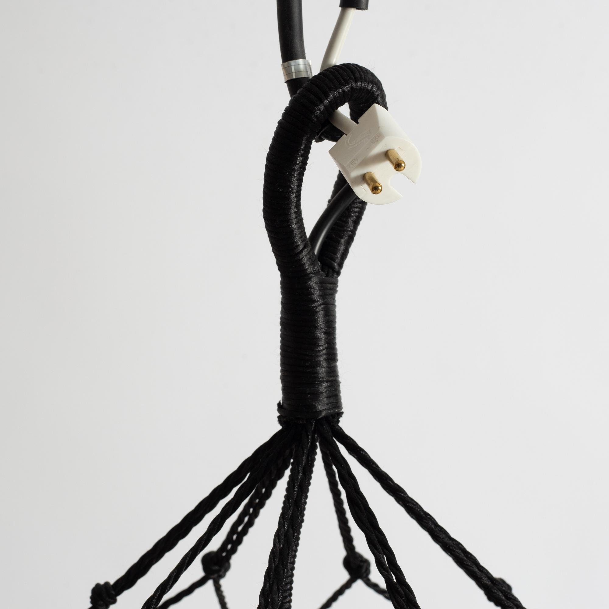 Oi Soi Oi, taklampa, "Indochina umbrella".