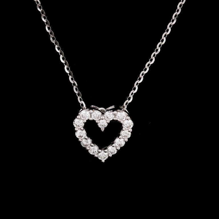 HÄNGSMYCKE, i form av hjärta, med briljantslipade diamanter, tot. 0.53 ct.