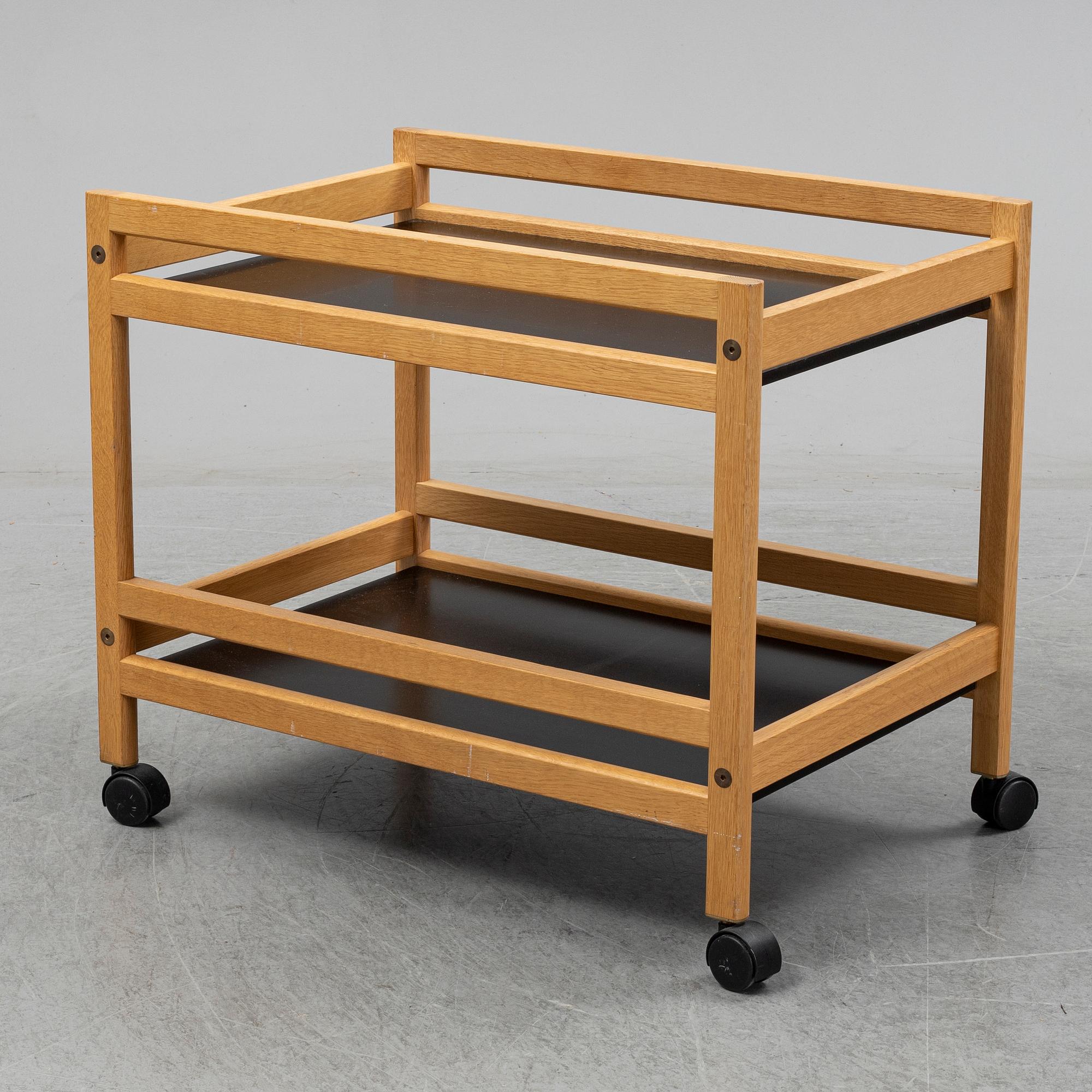 Børge Mogensen, an oak drinks trolley, model 5370, Fredericia Stolefabrik, Denmark, 1960's.