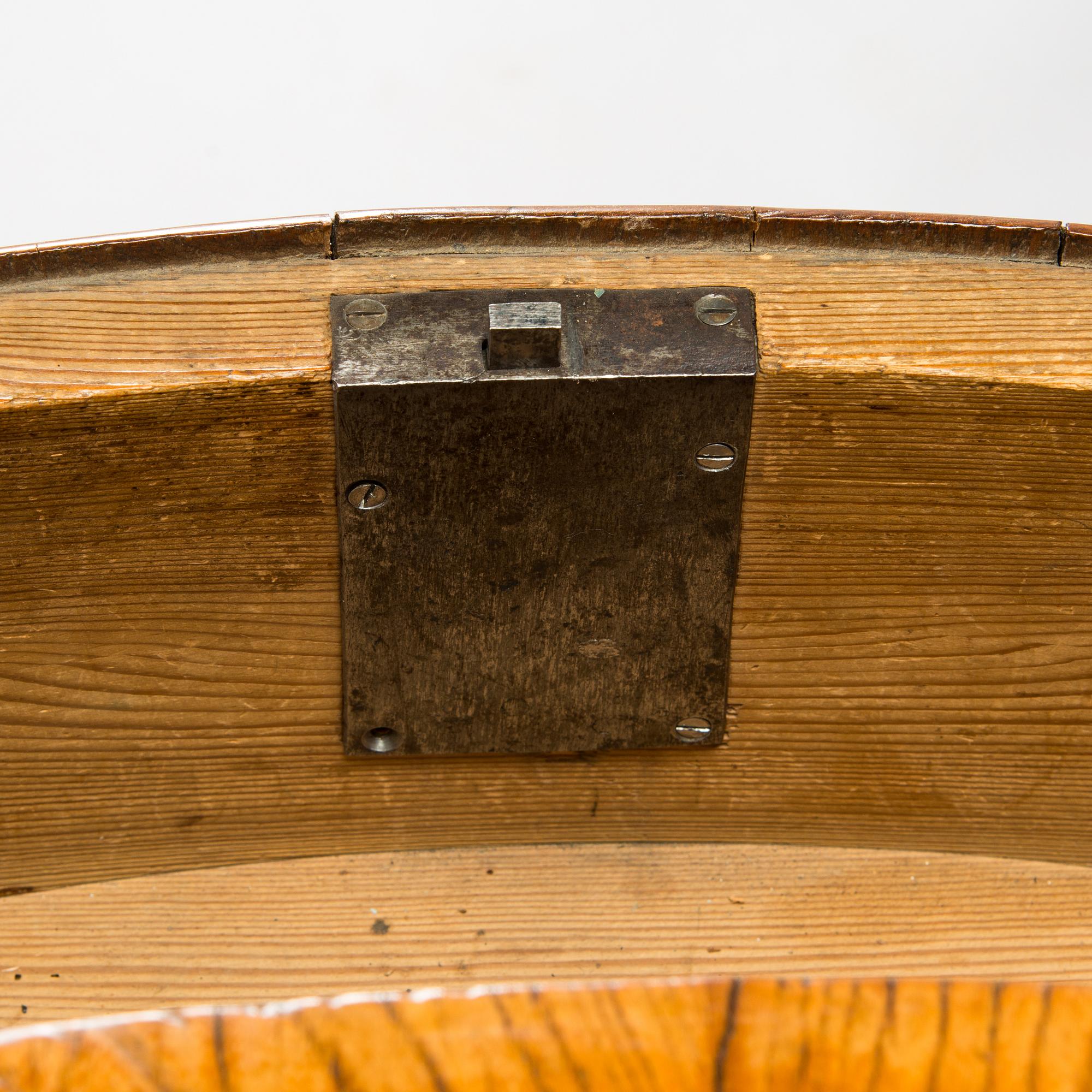 A Swedish chest of drawers, from around 1740.