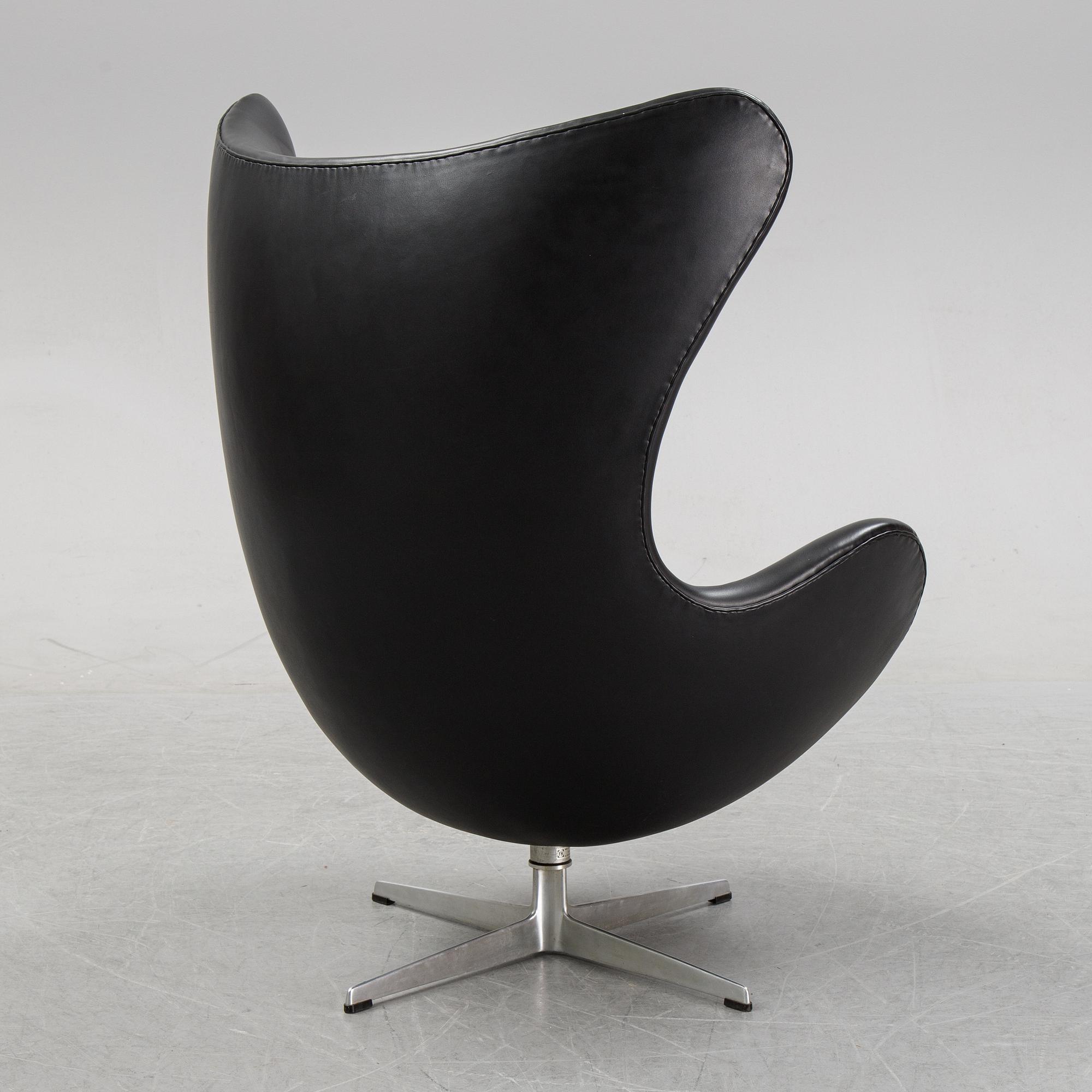 Arne Jacobsen, , "Ägget", fåtölj, model 3316, Fritz Hansen, Danmark.