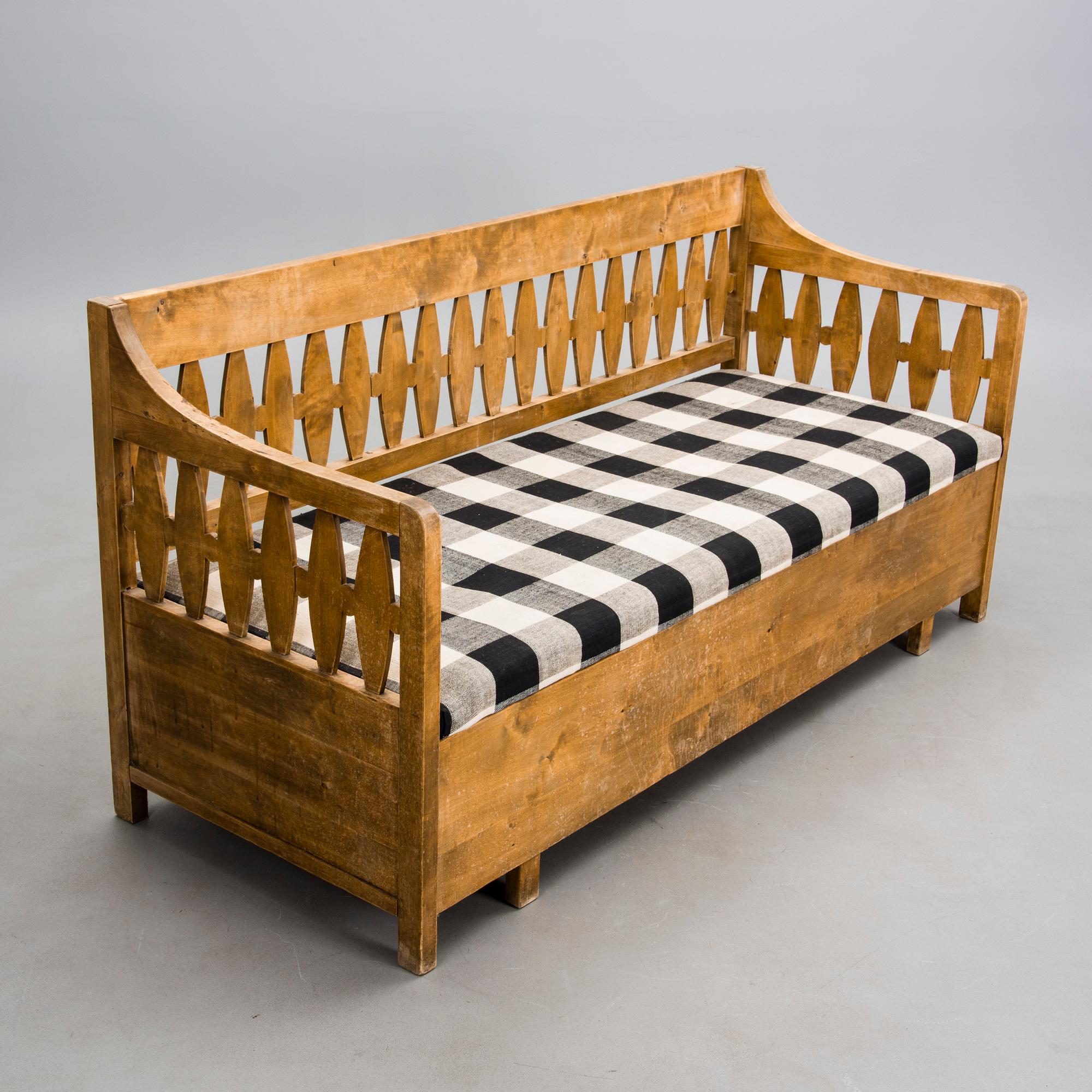 SOFFA, 1900-talets första hälft.