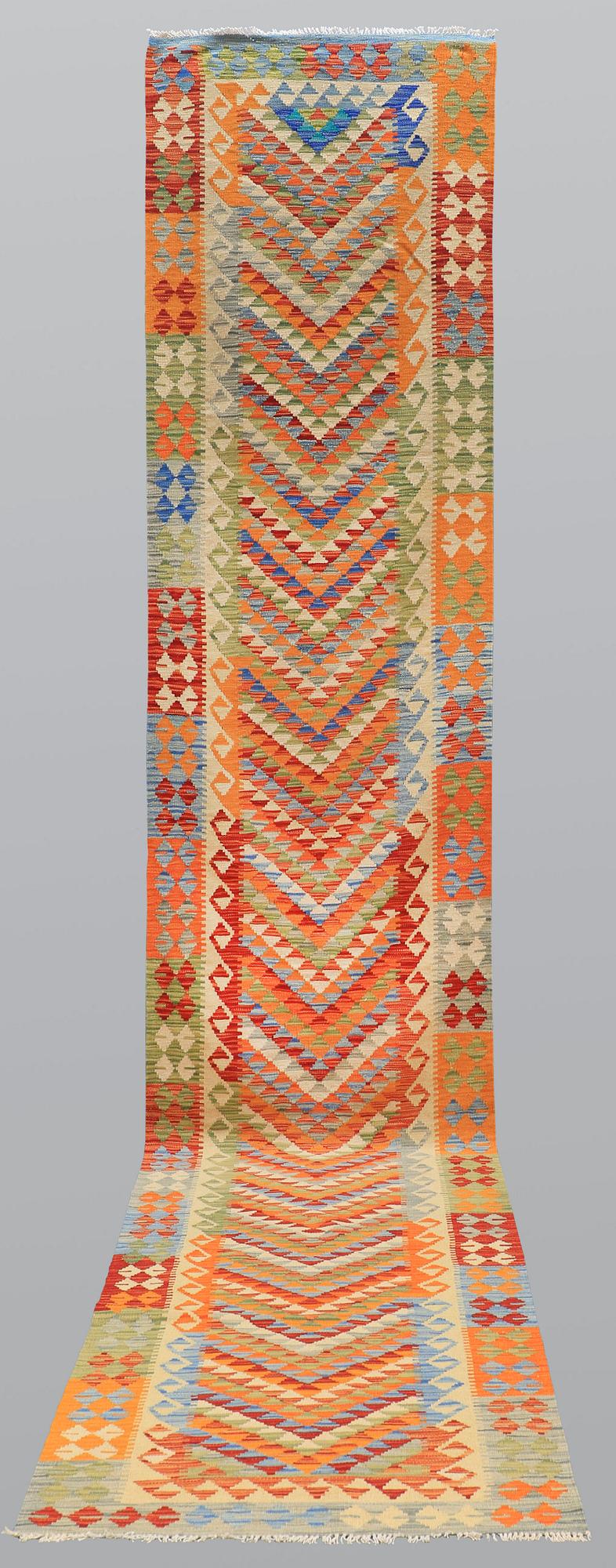 A runner, kilim, ca 482 x 88 cm.