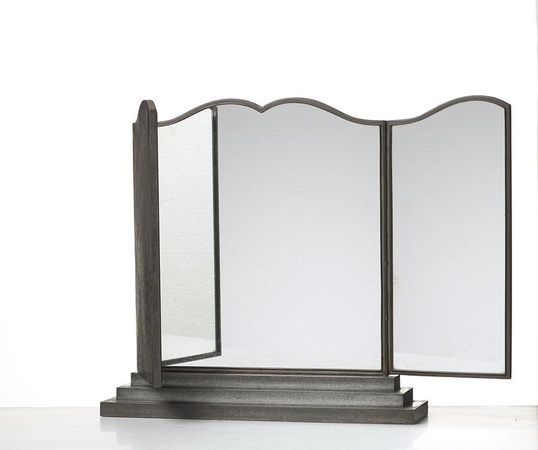 Firma Svenskt Tenn, a pewter triple mirror, Svenskt Tenn, Stockholm 1929.