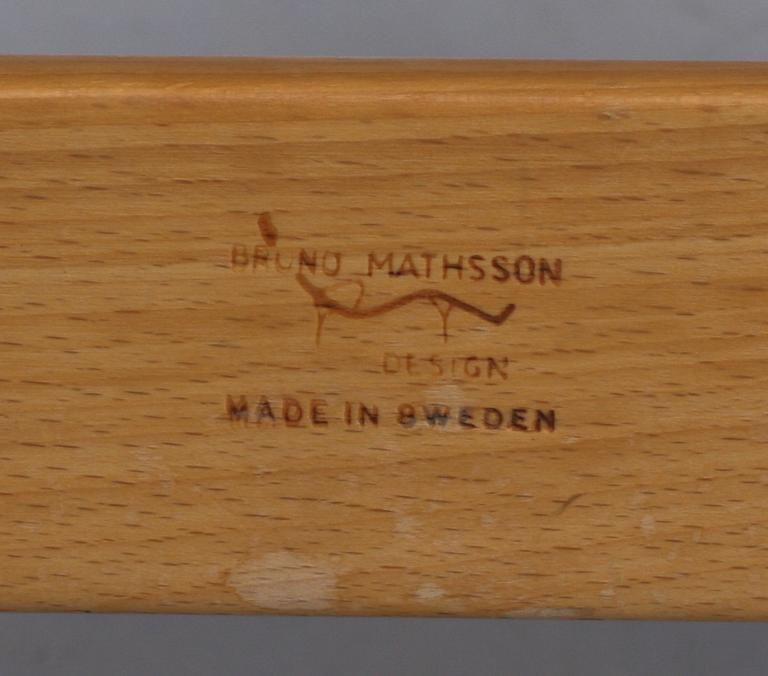 KARMSTOL, "Eva", Bruno Mathsson, Karl Mathson, Värnamo. Brännmärkt och dat 1976.