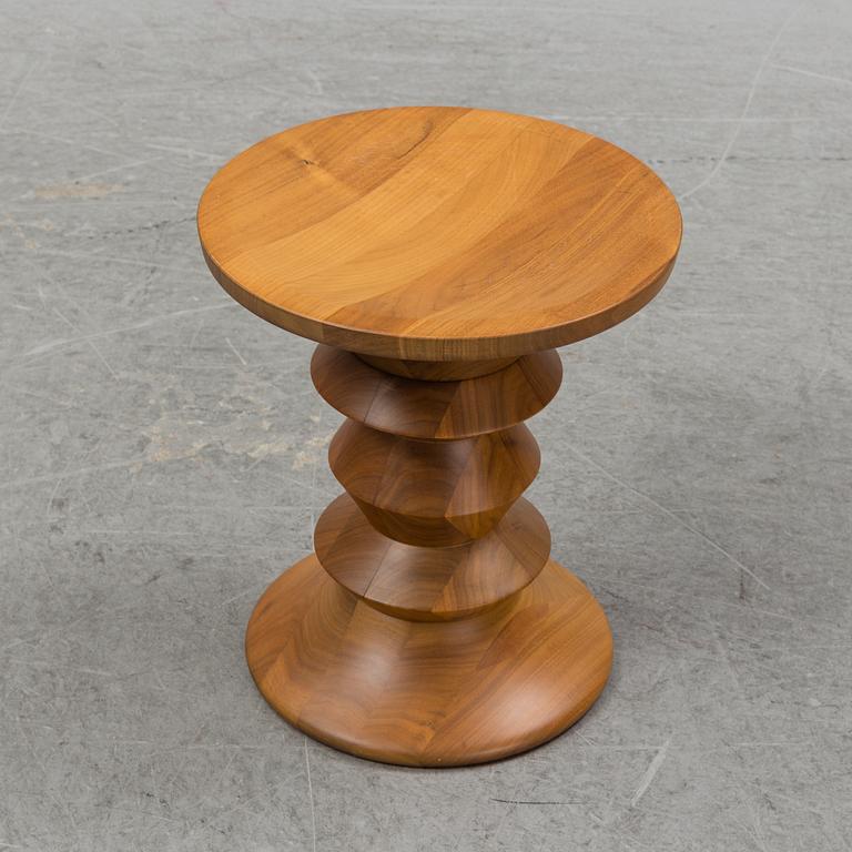 Charles & Ray Eames, "One Time Life" pall, valnöt, Vitra.