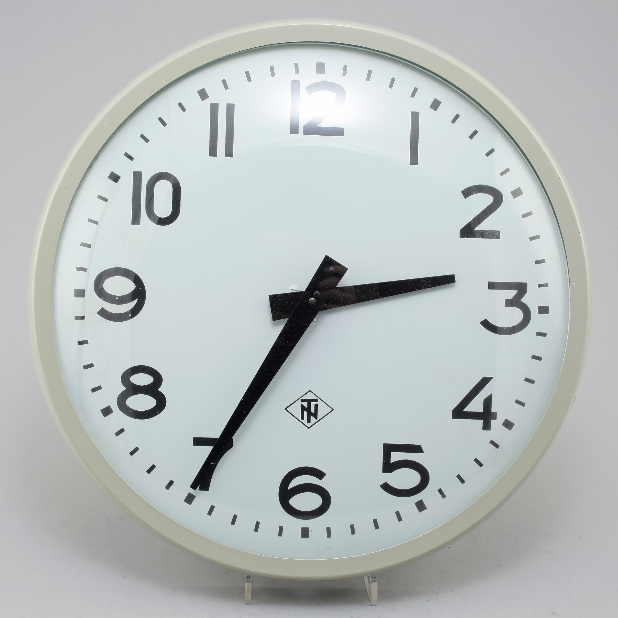 VÄGGKLOCKA, 1900-talets andra hälft.