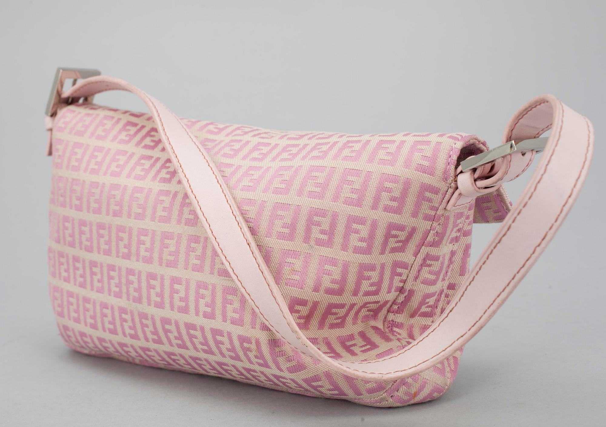 VÄSKA, baguette, Fendi.