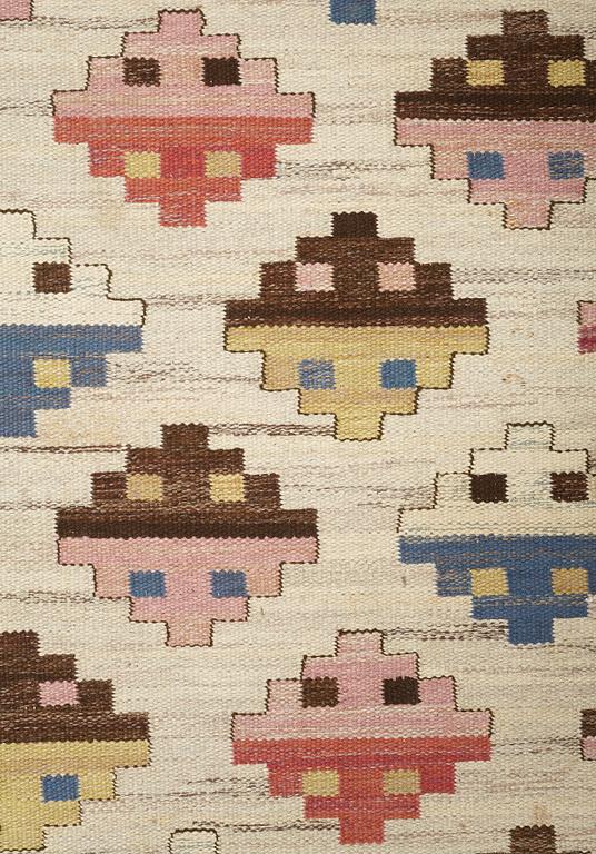 Märta Måås-Fjetterström, A CARPET, "Munka-Ljungby", flat weave, ca 240,5 x 183,5 cm, signed AB MMF.