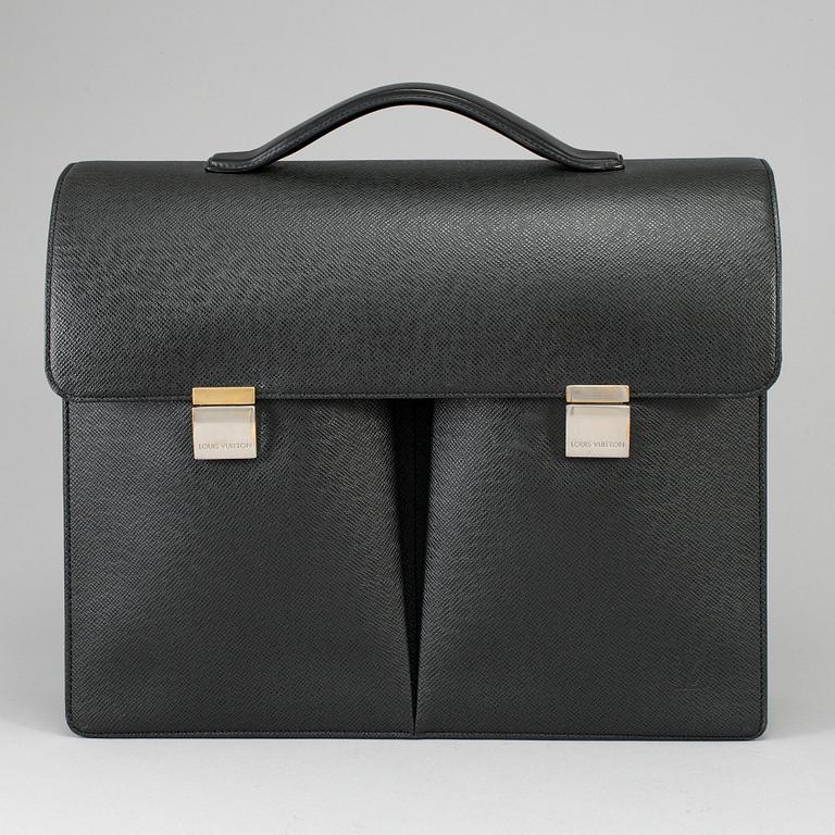 LOUIS VUITTON, a 'Serviette Kazan' briefcase.