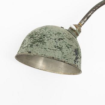 Industrilampa, 1900-talets mitt.