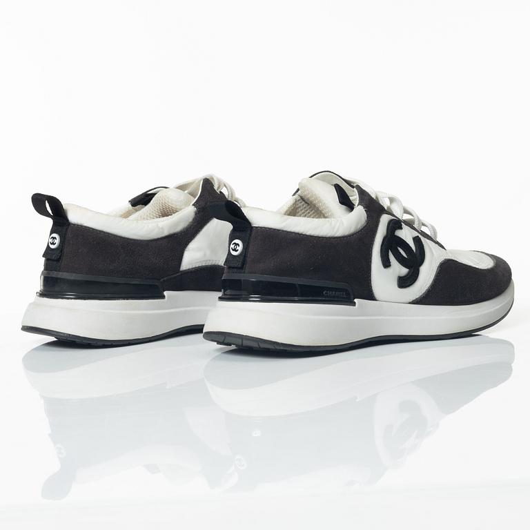 Chanel, sneakers, size 38.