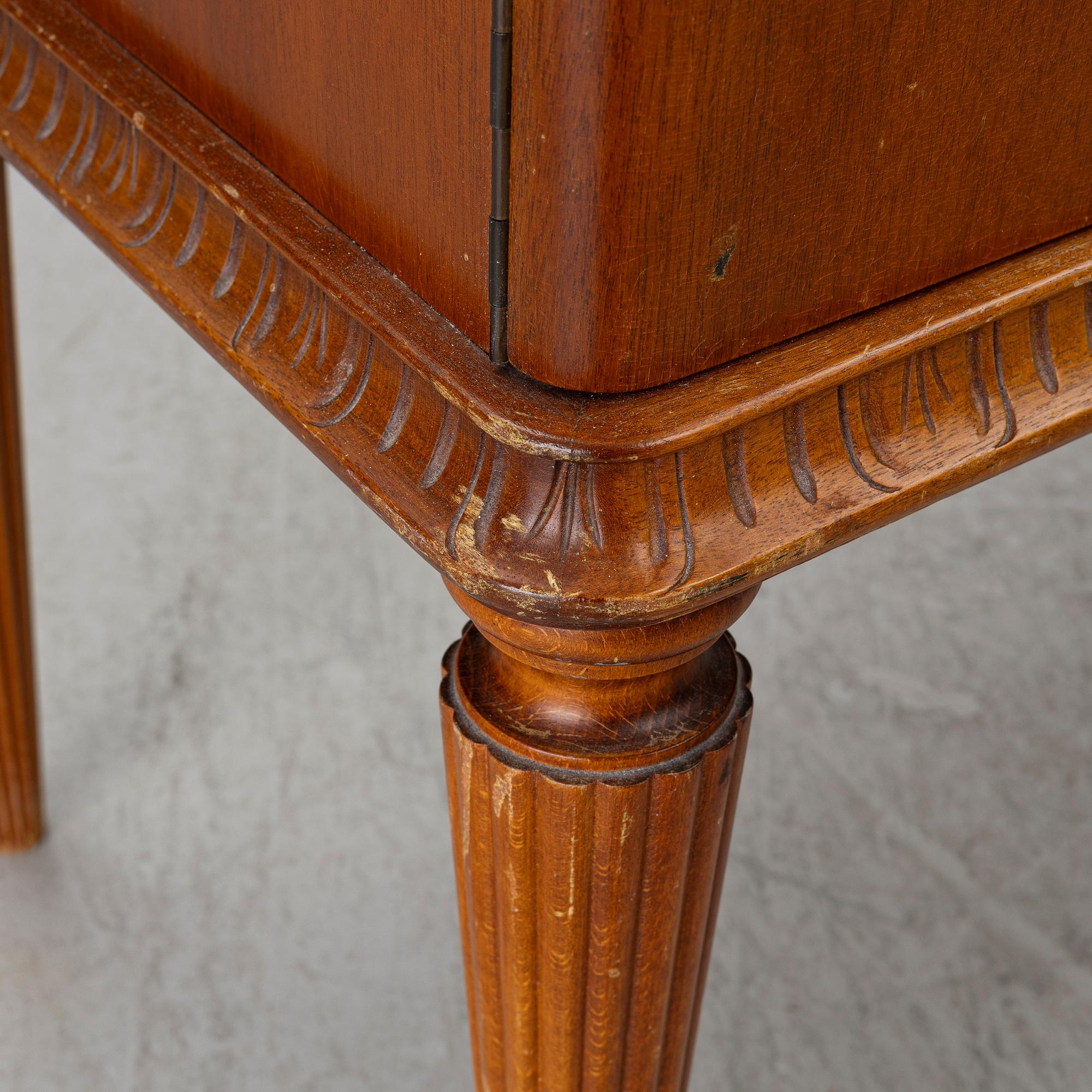 A cabinet, around the mid-20th century.
