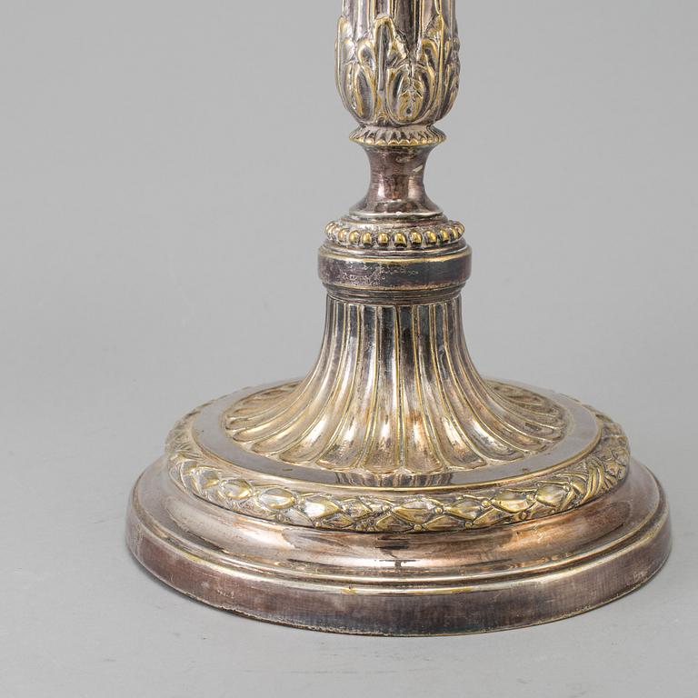KANDELABER, nysilver, gustaviansk stil, 1900-talets första hälft.