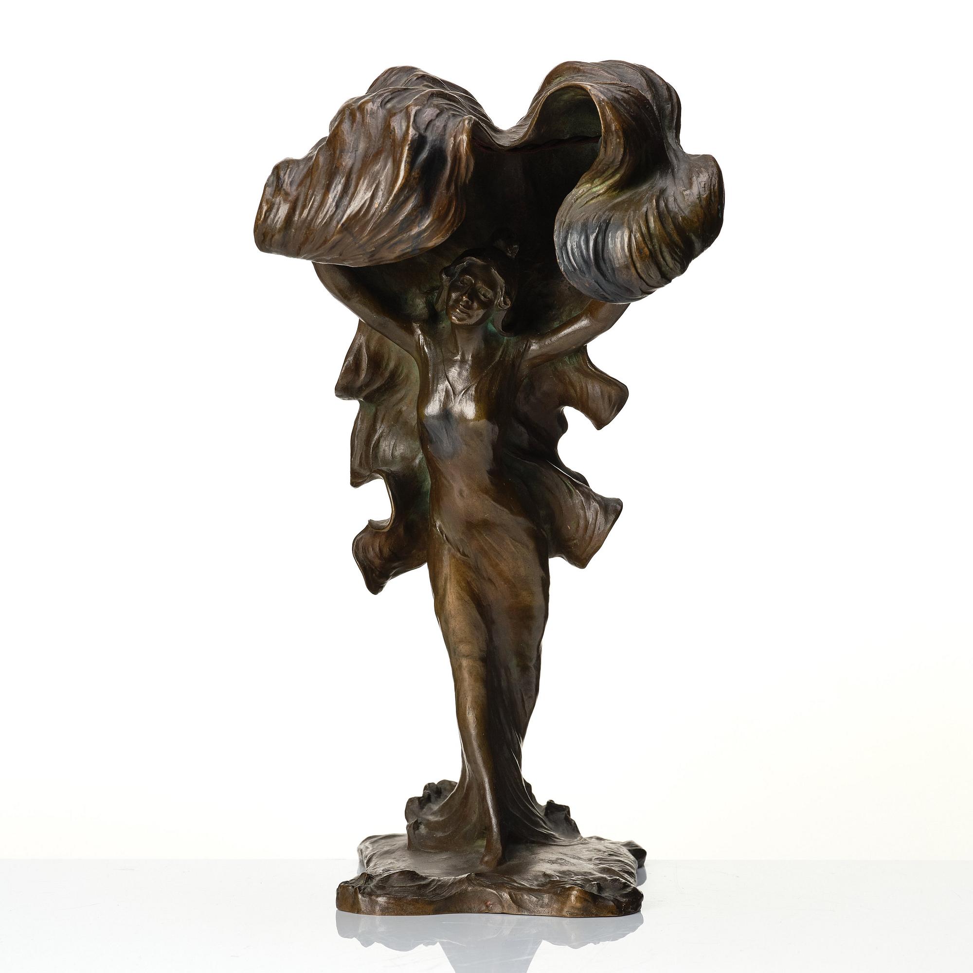 Sven August Adolf Jonsson, an Art Nouveau patinated bronze table lamp, AB Förenade Konstgjuterierna, Stockholm ca 1900.