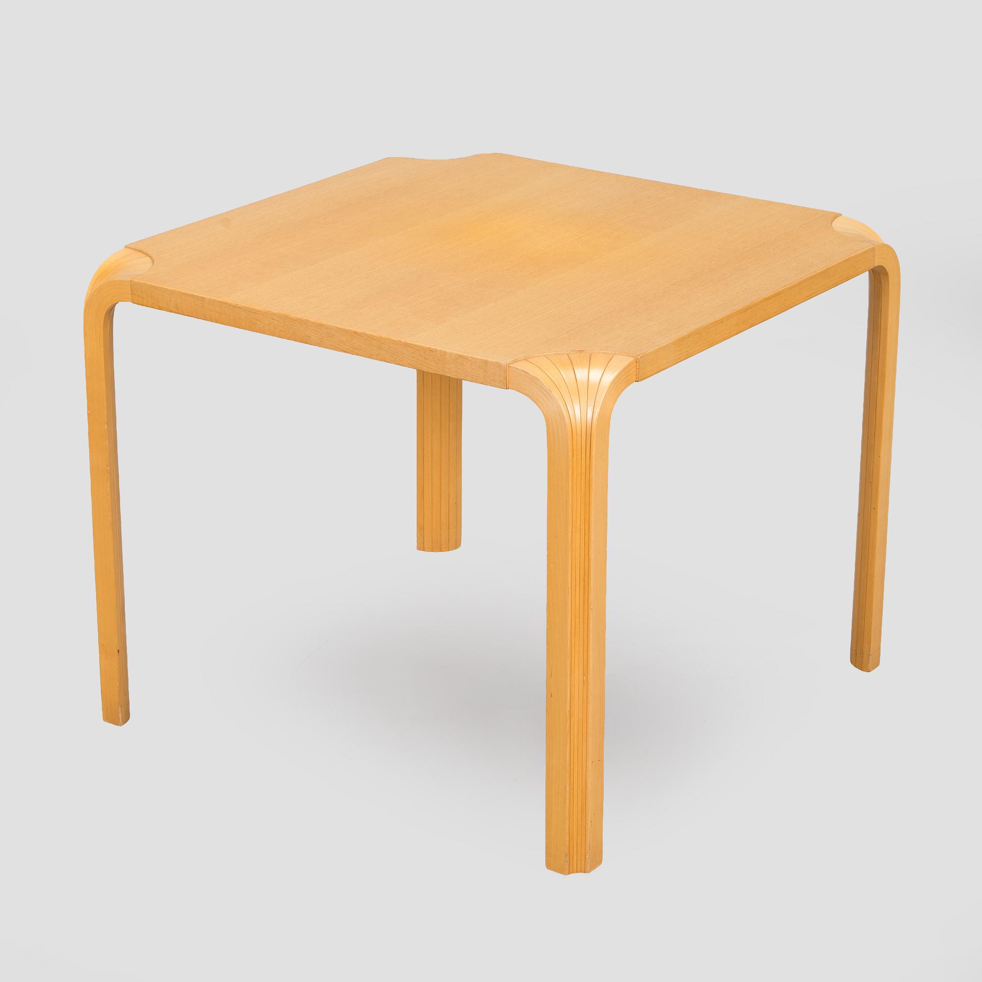 Alvar Aalto, sohvapöytä, malli MX800B, Artek 1960-luku.