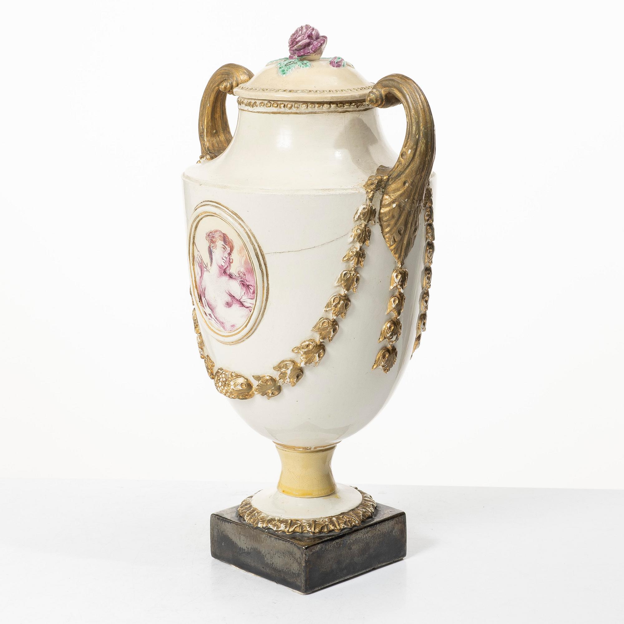 A flintware jar from Marieberg, Steen's period (1769-1788).