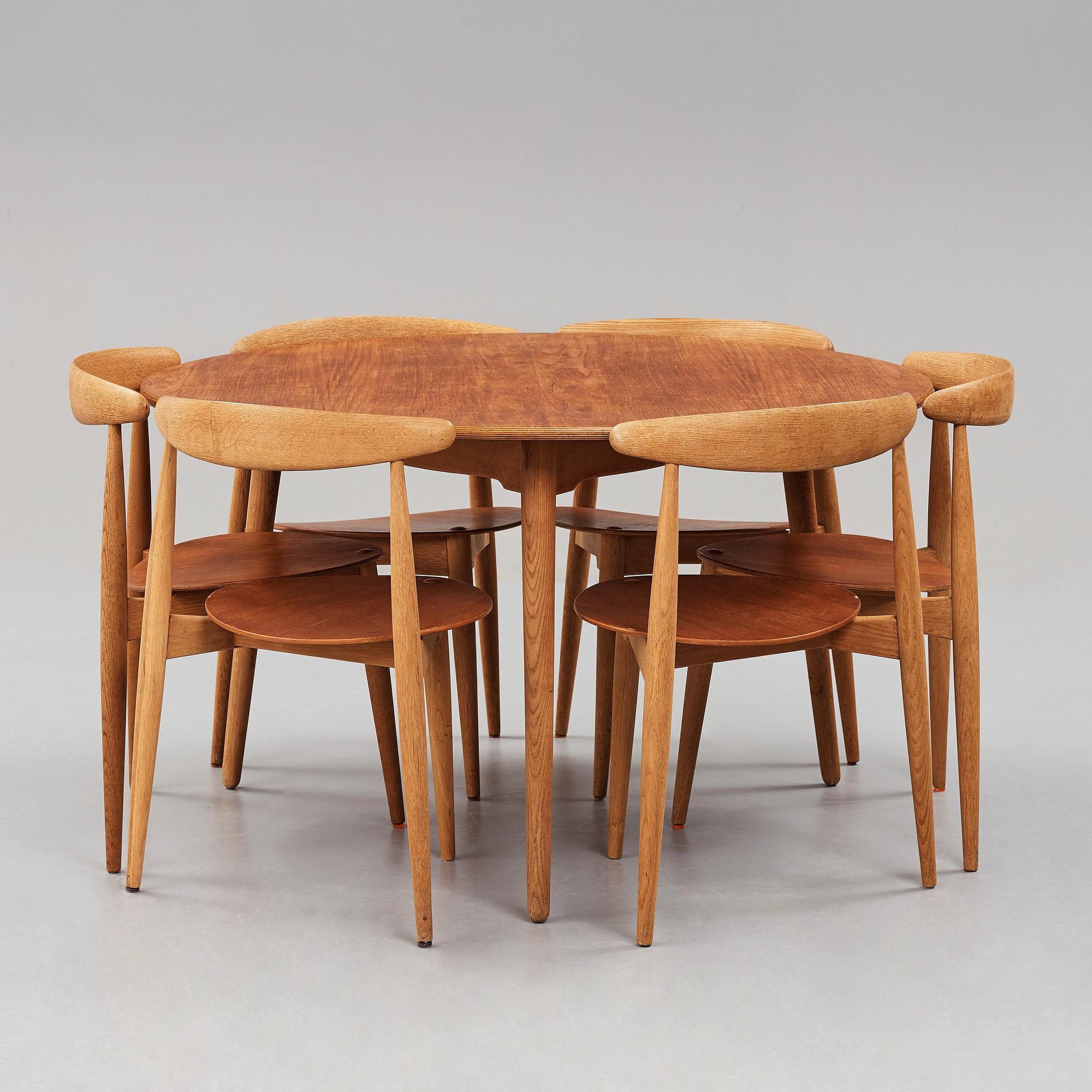 HANS J WEGNER, a "Heart set", a dining table with six chairs, Fritz Hansen, Denmark 1950's.