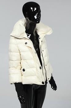 JACKA, Moncler.