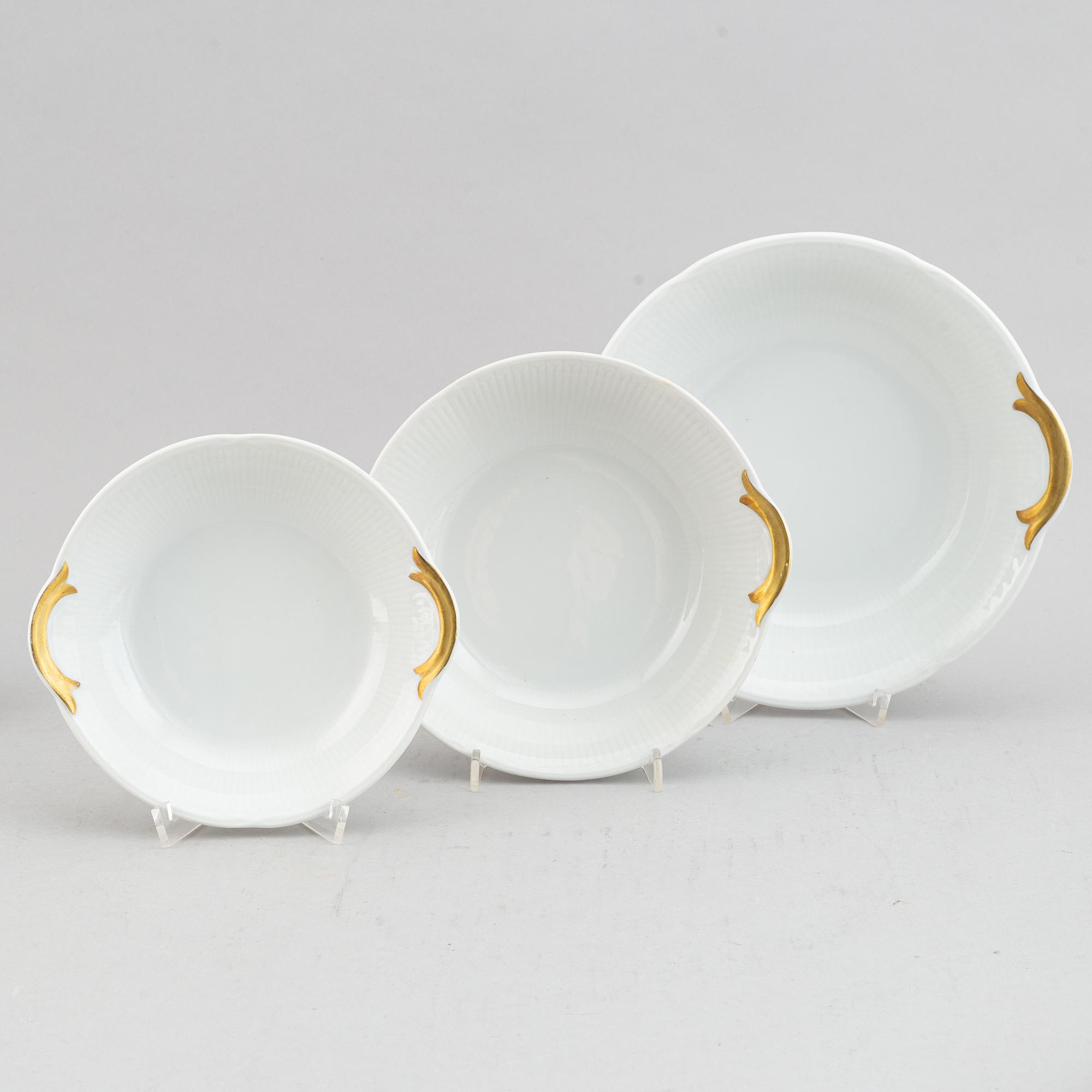 Louise Adelborg, Mat, kaffe- och teservis, Porslin, 110 delar, "Swedish Grace"/"Nationalservisen", Rörstrand.