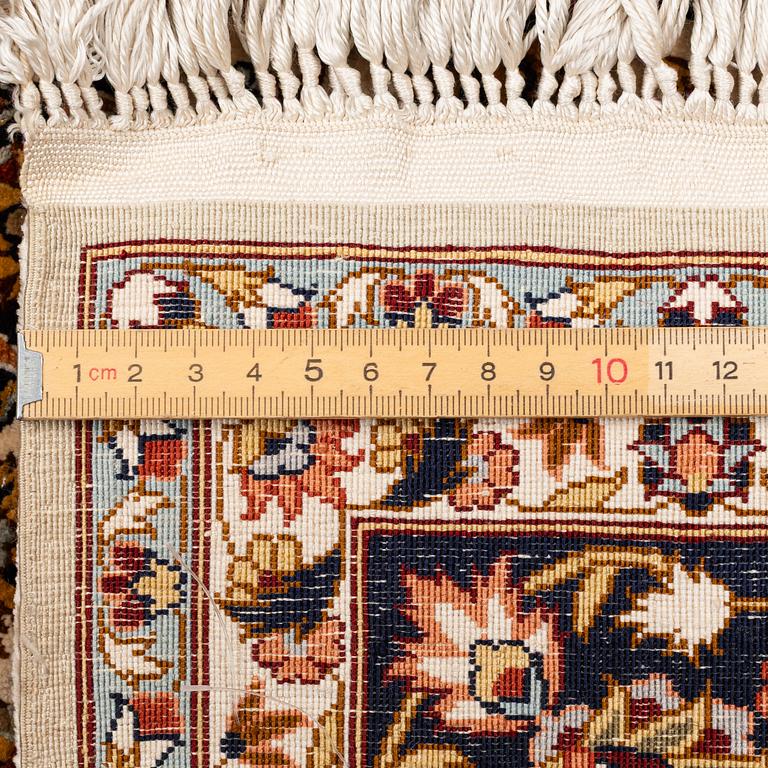 Carpet, silk Ghom, approx. 155 x 93 cm.