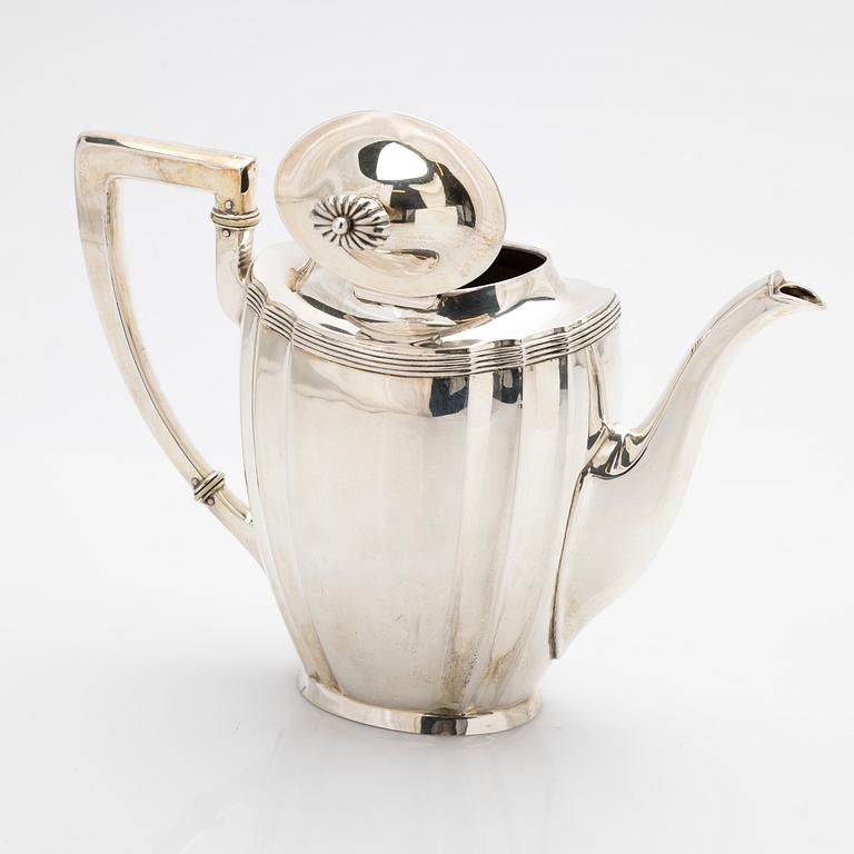 Coffee pot, silver, probably 20th century.