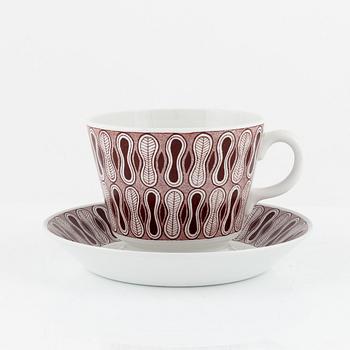 A porcelain teacup with saucer, Arabia, Finland, mid 20th century.
