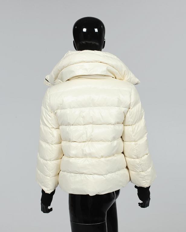 JACKA, Moncler.