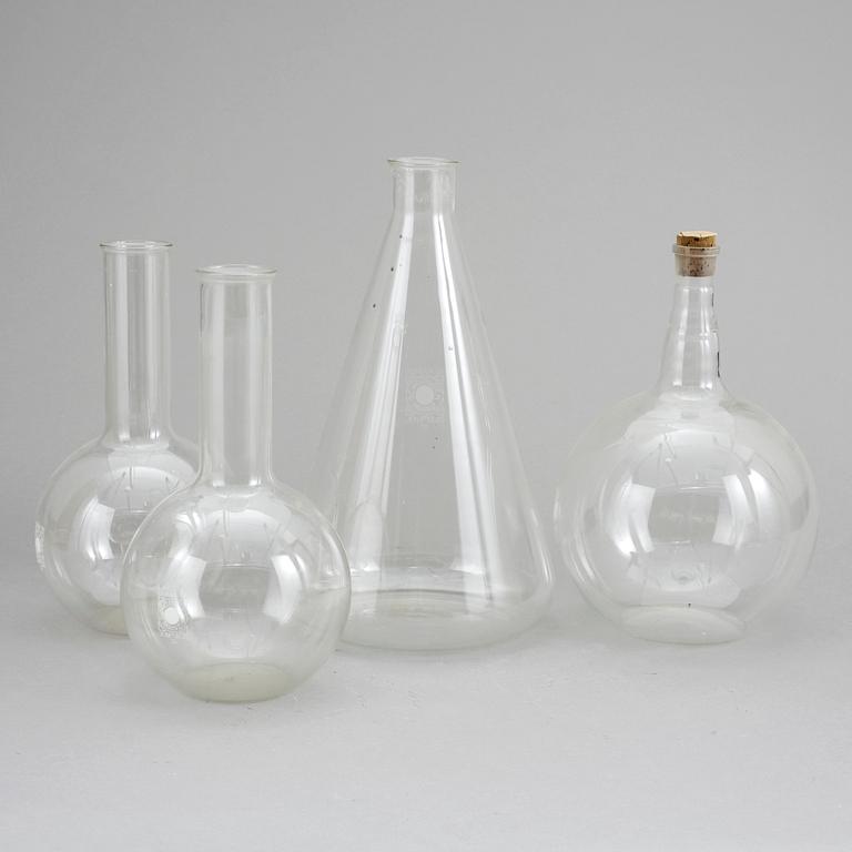 FLASKOR, 4 st, för laboratorium, Schott & Gen, Jenaer Glaswerk, 1900-tal.