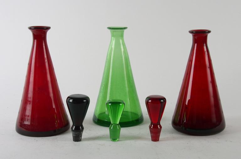 KARAFFER MED PROPP, 3 st, glas, 1900-tal.