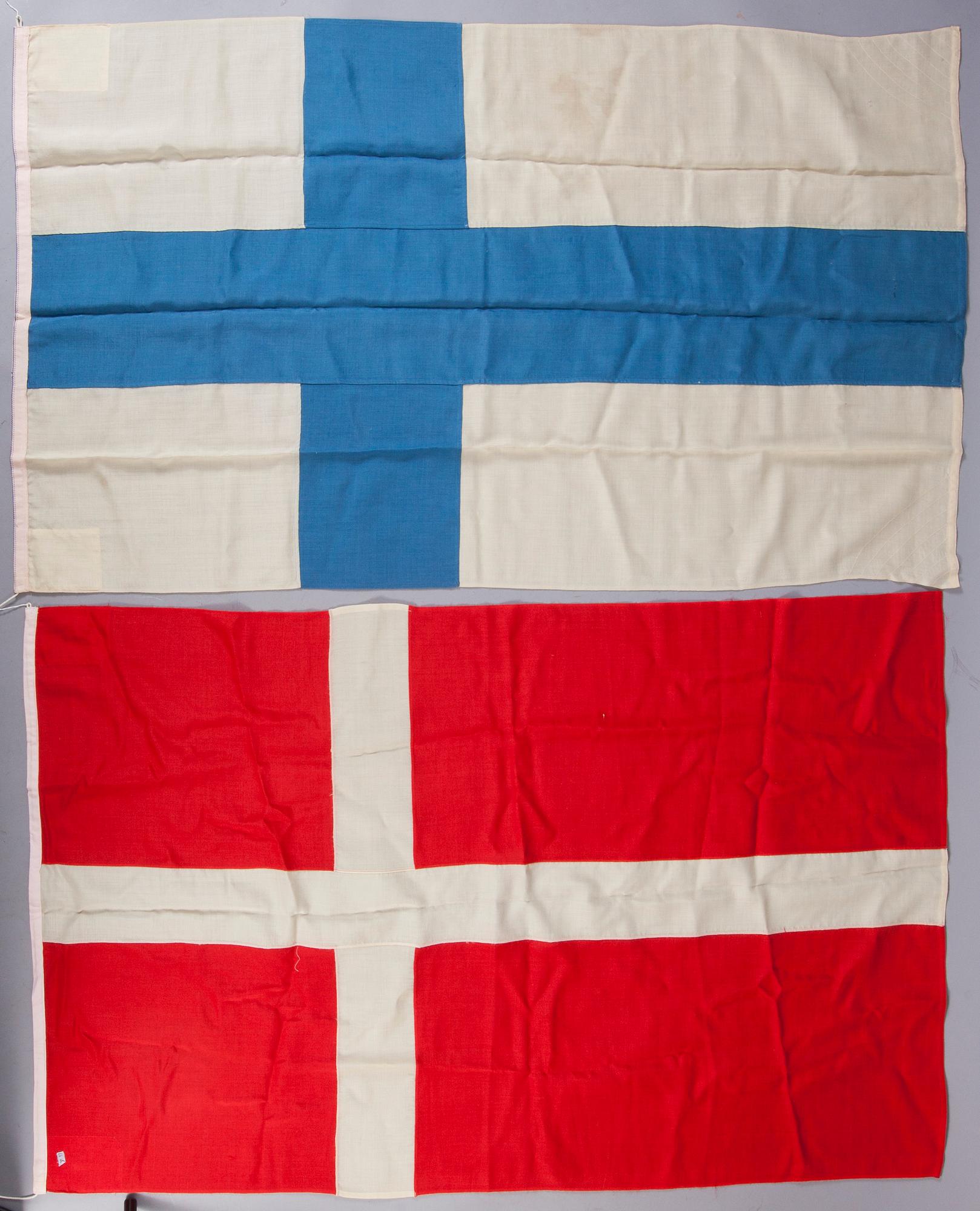 FLAGGOR, 2 st, 1900-talets mitt.