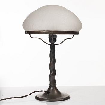Harald Notini, a table lamp model "6834", Arvid Böhlmarks Lampfabrik, Stockholm, 1920s.