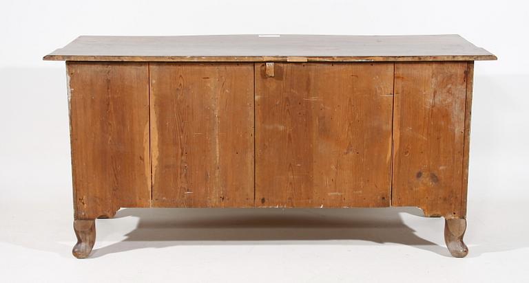 BYRÅ, rokoko, provins, 1700/1800-tal.