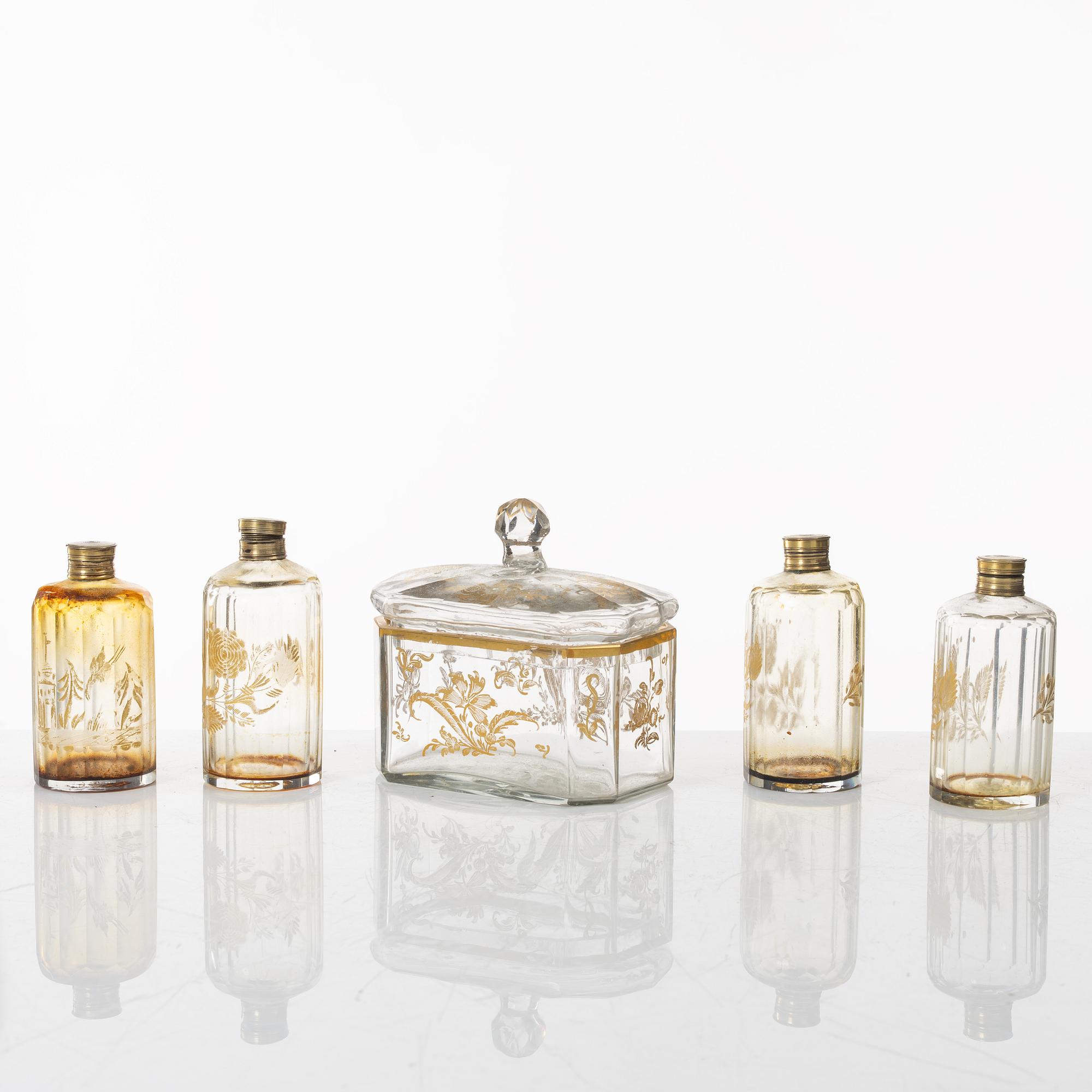 A flask box, 19th Century.