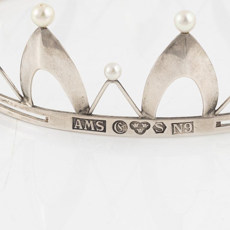 Arvo Saarela, a silver and pearl bridal crown, Enköping, Sweden 1963.