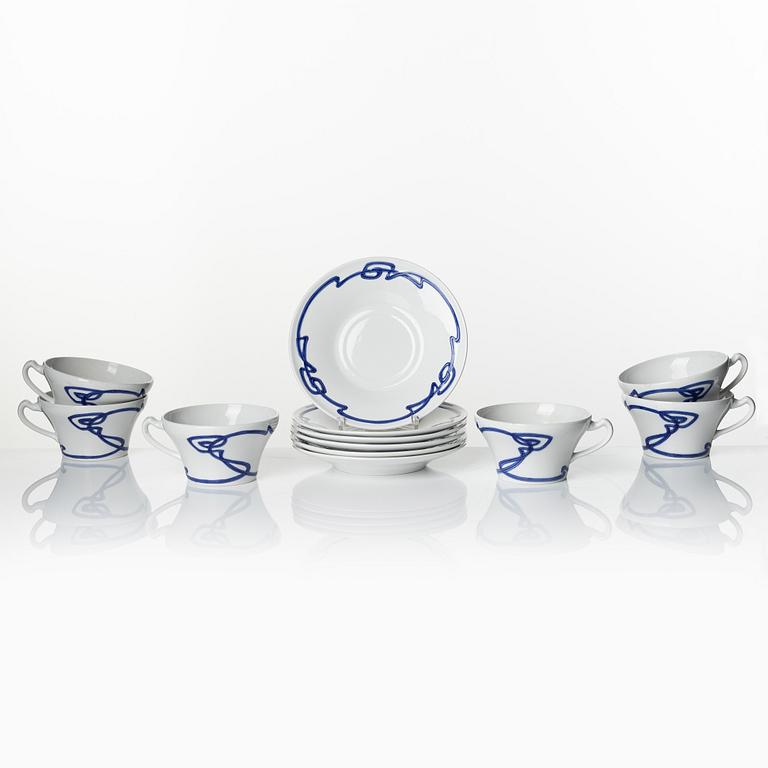 Villeroy & Boch, a 15 pieces creamware part service 'Blaue Olga', Dresden, early 20th century.