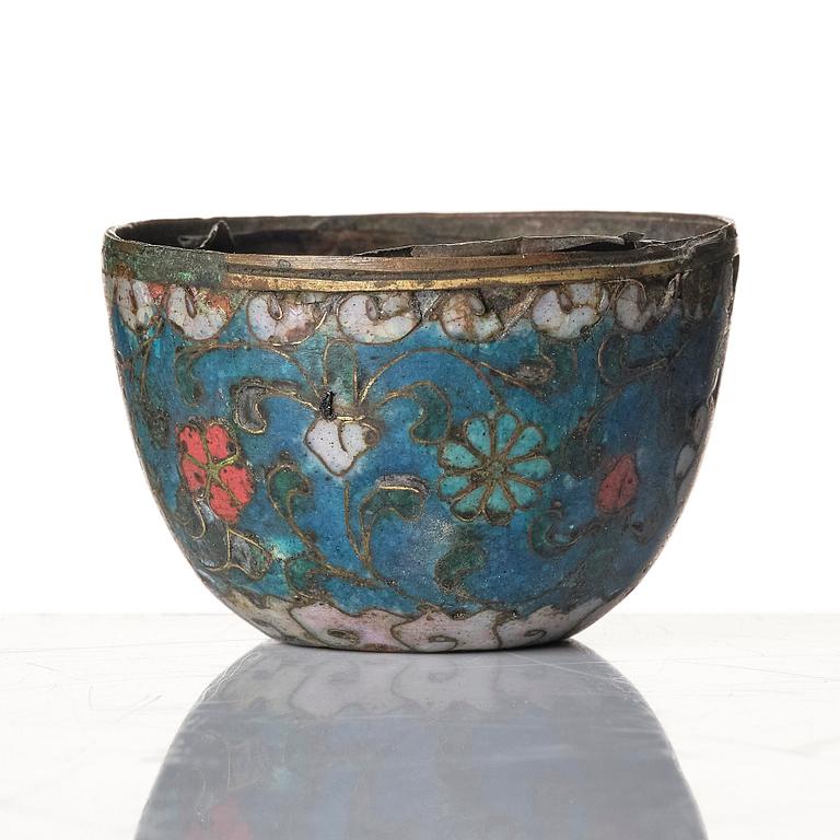 Kopp, cloisonne. Mingdynastin (1368-1644).