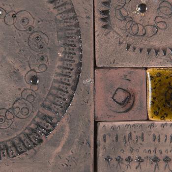 Rut Bryk, relief, signed a tergo.