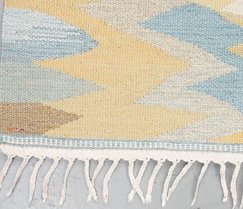 Barbro Nilsson, matta, "Solfläckar", gobelängteknik, ca 230  x 198 cm, signerad AB MMF BN.