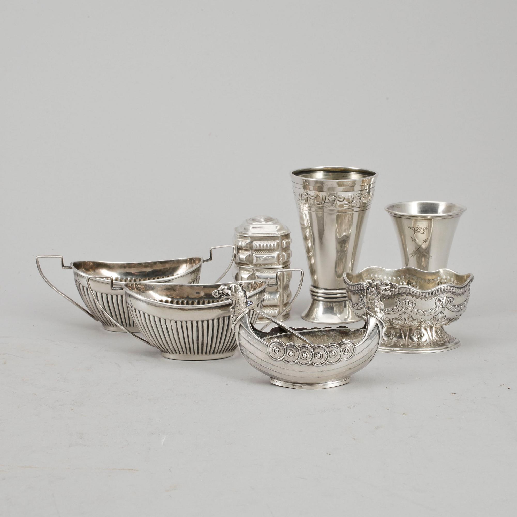 PARTI SILVER, 8 delar, framförallt England och Sverige, bland annat Birmingham 1897. Vikt ca 220 gram.