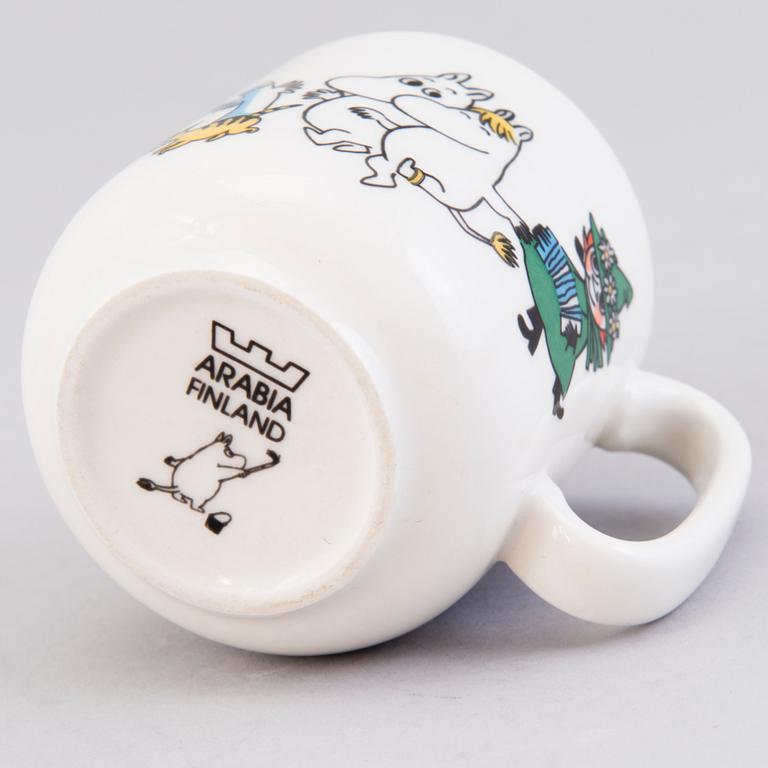 MOOMIN MUG, porcelain, children’s mugs, ’Happy family’, Arabia. Not in manufacturing.