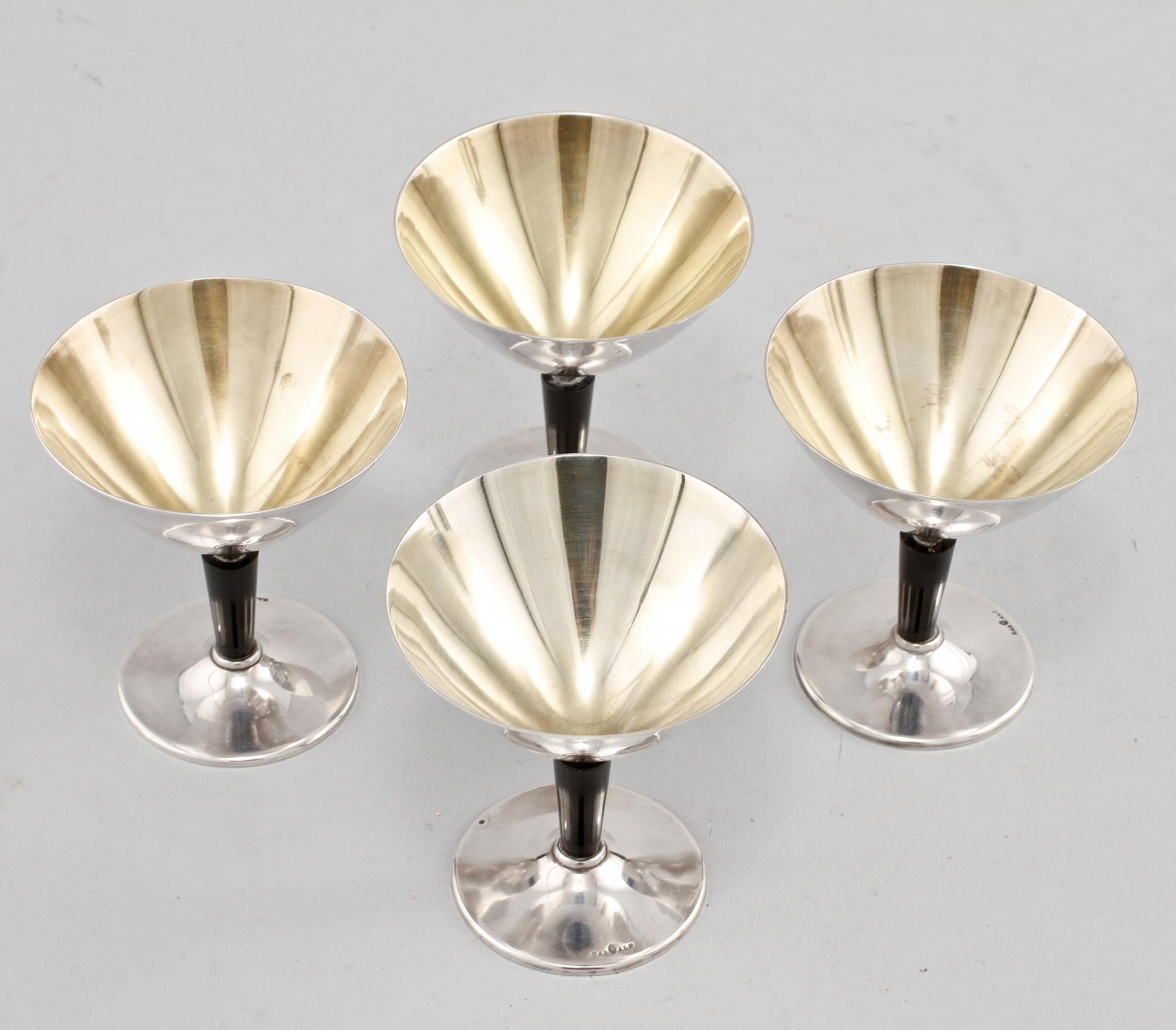 SHAKER, Folke Arström samt GLAS, 4 st, nysilver, GAB, omkring 1900-talets mitt.