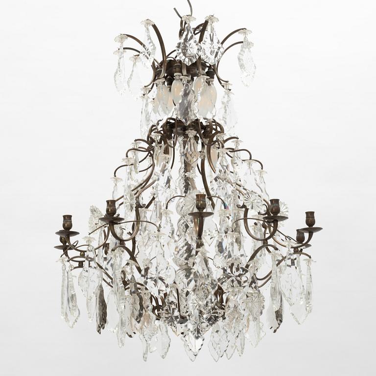 A Louis XV-style chandelier, early 20th century.