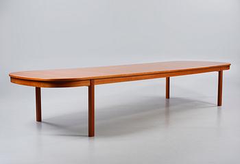 KONFERENSMÖBEL, 17 delar, "Ambassadör", Carl Malmsten, Åfors Möbelfabrik, 1900-talets fjärde kvartal.