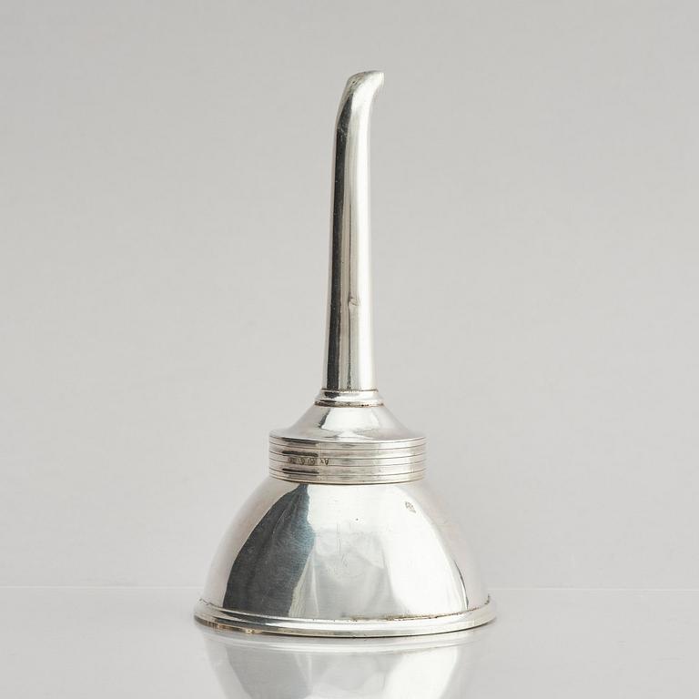 A Swedish early 19th century silver wine funnel, marks of Pehr Zethelius, Stockholm 1807.